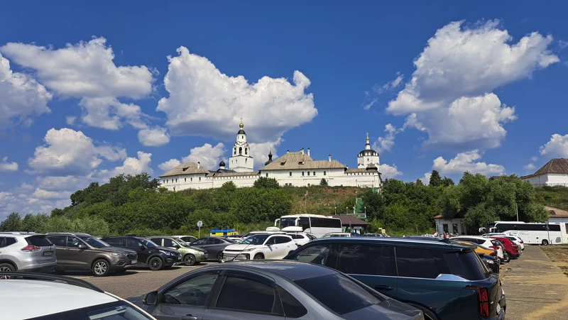 Сейчас, подъехав к Свияжску, мы видим его таким.